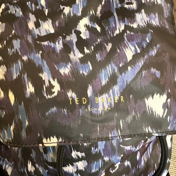 TED BAKER Medium Backpack Packable Women's Blue Nylon Animal Print Nillana NWOT - Picture 10 of 10